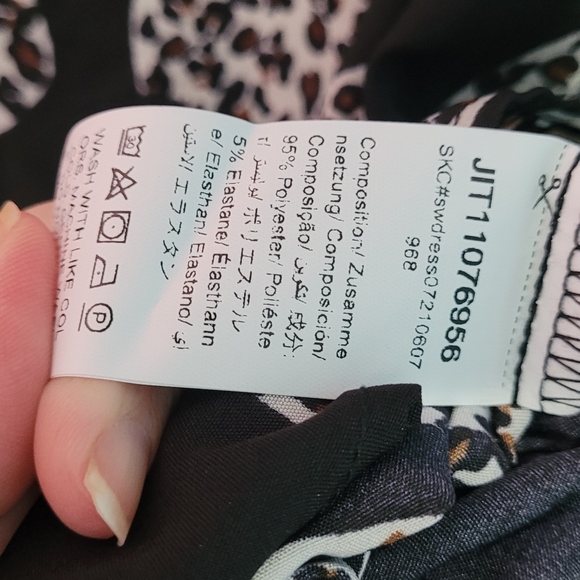 Nwot Emery Rose Heart ❤️ Print lightweight Dress 👗👗 Size XL - Picture 6 of 9